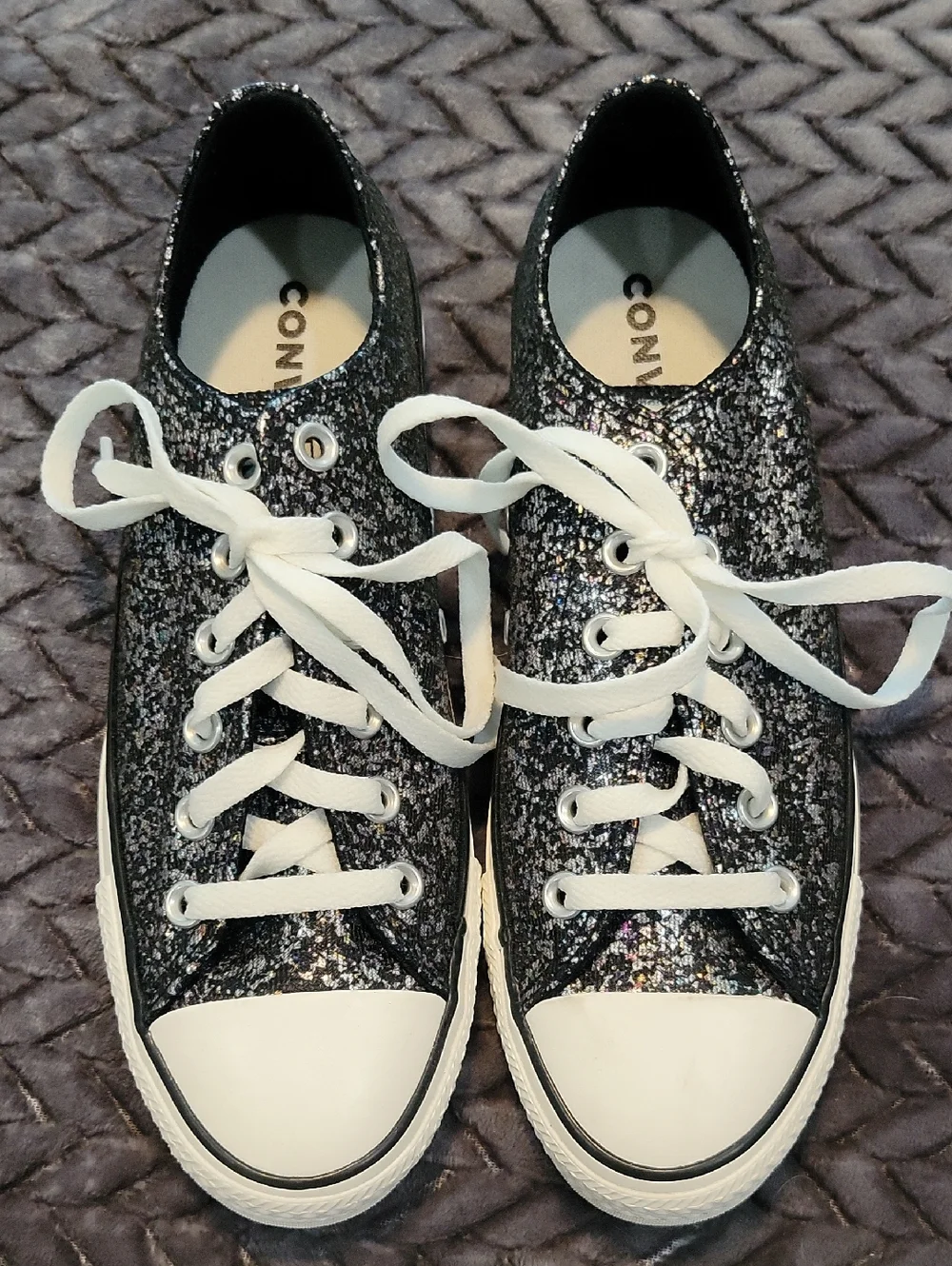 Converse Black Glitter Low-Top Sneakers with White Laces - Picture 1 of 10